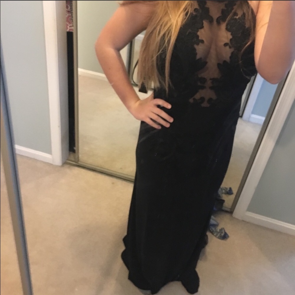 Prom dress - Picture 2 of 4